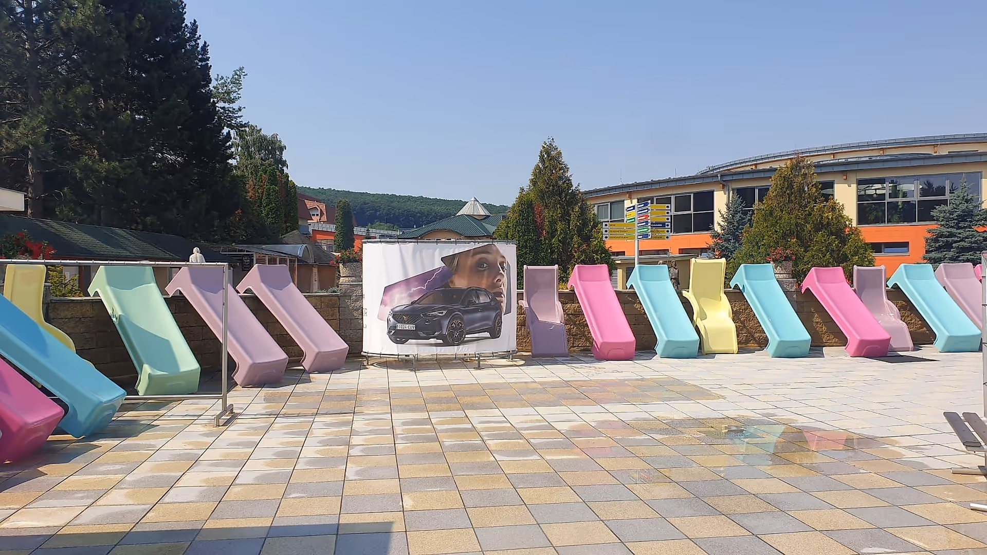 Hero obrázok na pozadí